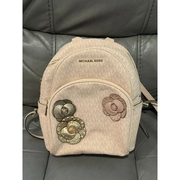 Michael Kors Abbey Pink Signature 3D Floral Applique Backpack Gold Hardware - Picture 2 of 9